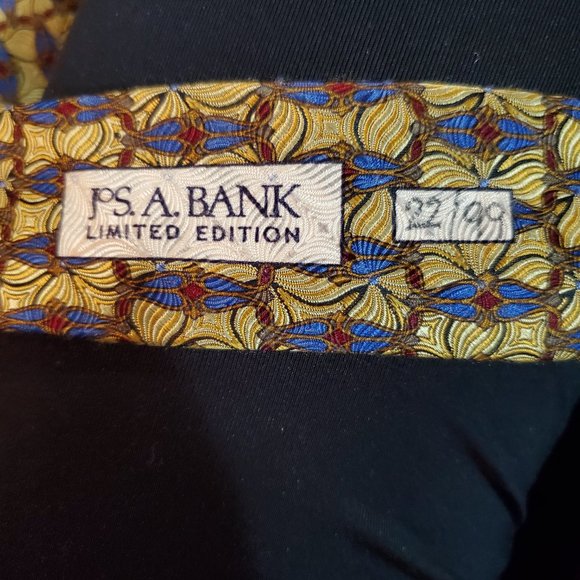 JoS. A. Bank Tie - Picture 3 of 3